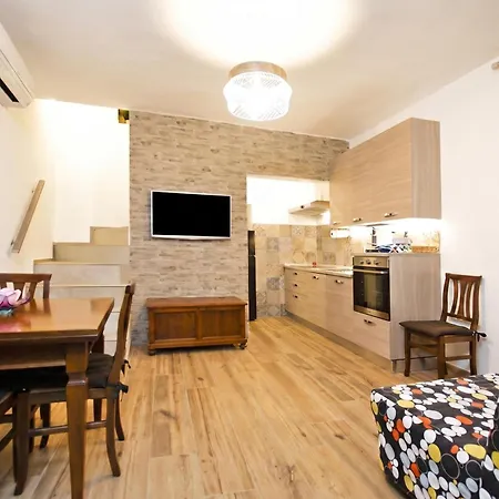 Casina Valentina - Happy Apartament *